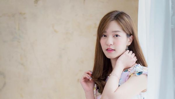 Terpukau Pesona Toey Prim, Dokter Gigi Cantik yang Hits di Medsos