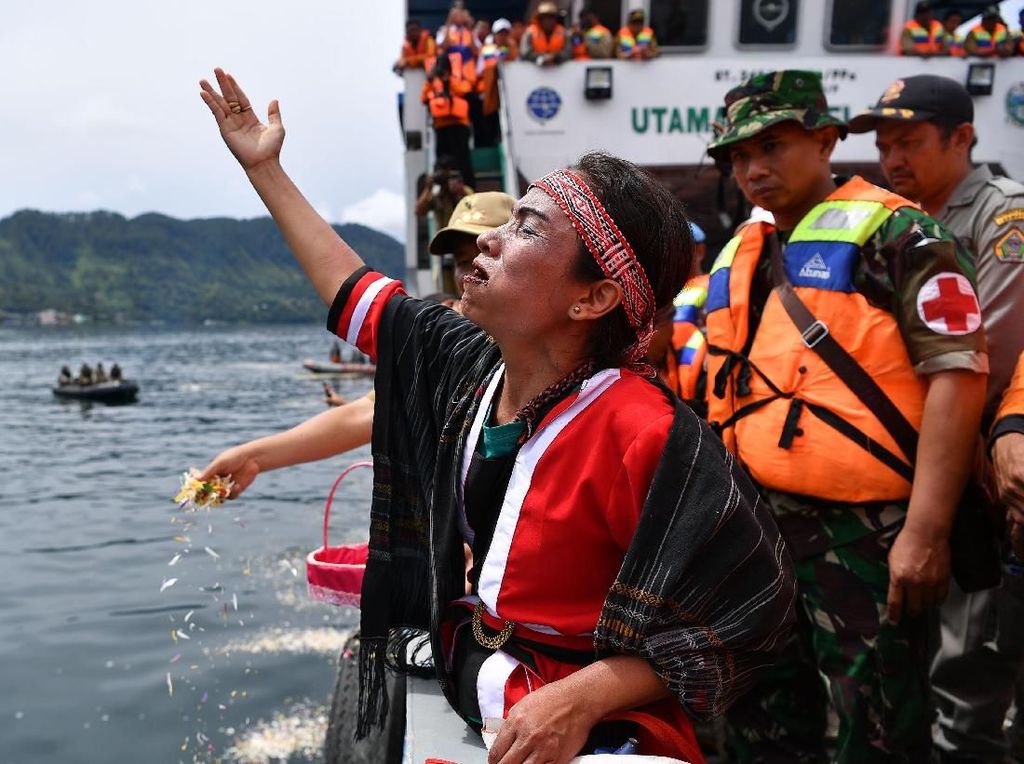 Monumen Korban KM Sinar Bangun akan Dibangun di Danau Toba Monumen Korban KM Sinar Bangun akan Dibangun di Danau Toba