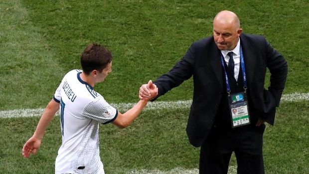 Stanislav Cherchesov, pelatih timnas Rusia