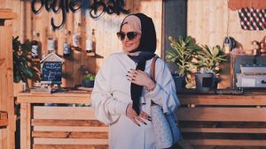 Foto: Gaya Hijabers Arab Cantik yang Ngerap Rayakan Izin Mengemudi