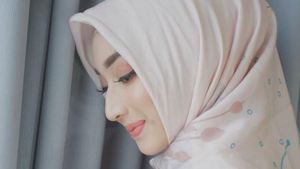 Potret Cantiknya Indira, Model Berhijab Juara Tiga Abnon 2017