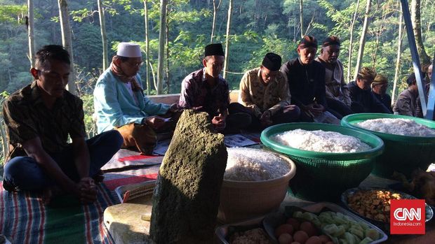 Upacara Panen Kopi Sengon, Simbol Kawin Sri dan Joko