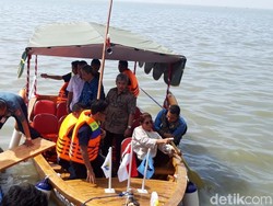 Ini Kelebihan Kapal Bambu Buatan ITS yang Diluncurkan Menteri Susi
