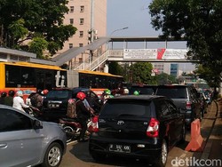 Ganjil-Genap di Jl MT Haryono, Masih Banyak Pengemudi Melanggar