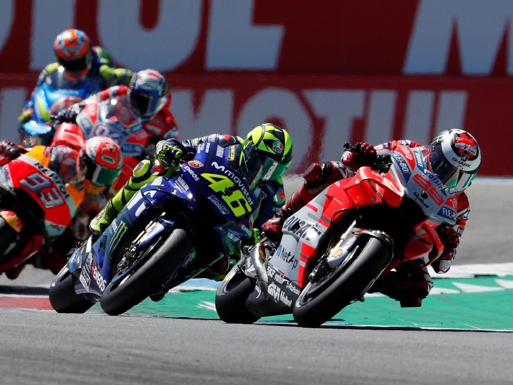Kata Rossi soal Strategi Tak Cerdas Dovizioso Kata Rossi soal Strategi Tak Cerdas Dovizioso