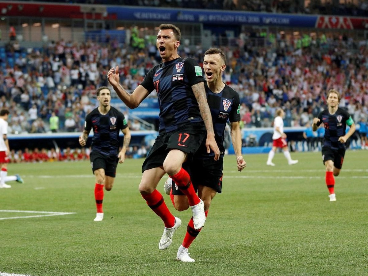 Timnas Kroasia merayakan gol ke gawang Denmark. (Foto: Darren Staples/Reuters)
