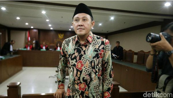 Sidang Perdana Eks Anggota DPRD Lampung Tengah