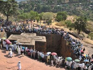 Gereja Unik di Ethiopia: Jemaatnya Bersorban & Berkerudung