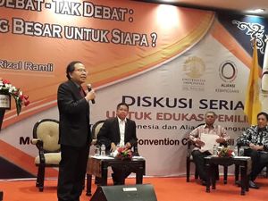 Rizal Ramli Kembali Sindir Sri Mulyani Soal Utang RI Rizal Ramli Kembali Sindir Sri Mulyani Soal Utang RI