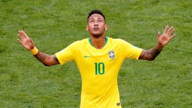 Neymar Mengaku Dipaksa Pakai Nomor 10 di Brasil