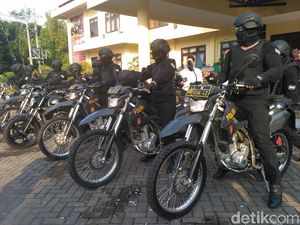 Disiram Air Kembang, Satgas Anti Teror Polres Situbondo Diresmikan