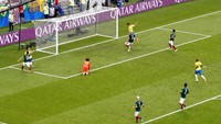 Roberto Firmino menjadi pencetak gol kedua Brasil. REUTERS/David Gray.