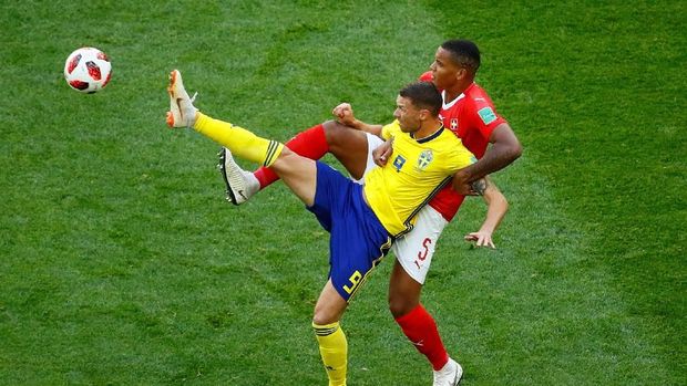 Swiss mulai melakukan penguasaan bola lebih banyak.
