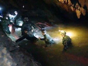 Jalan Panjang Evakuasi Tim Sepakbola Thailand yang Hilang di Gua