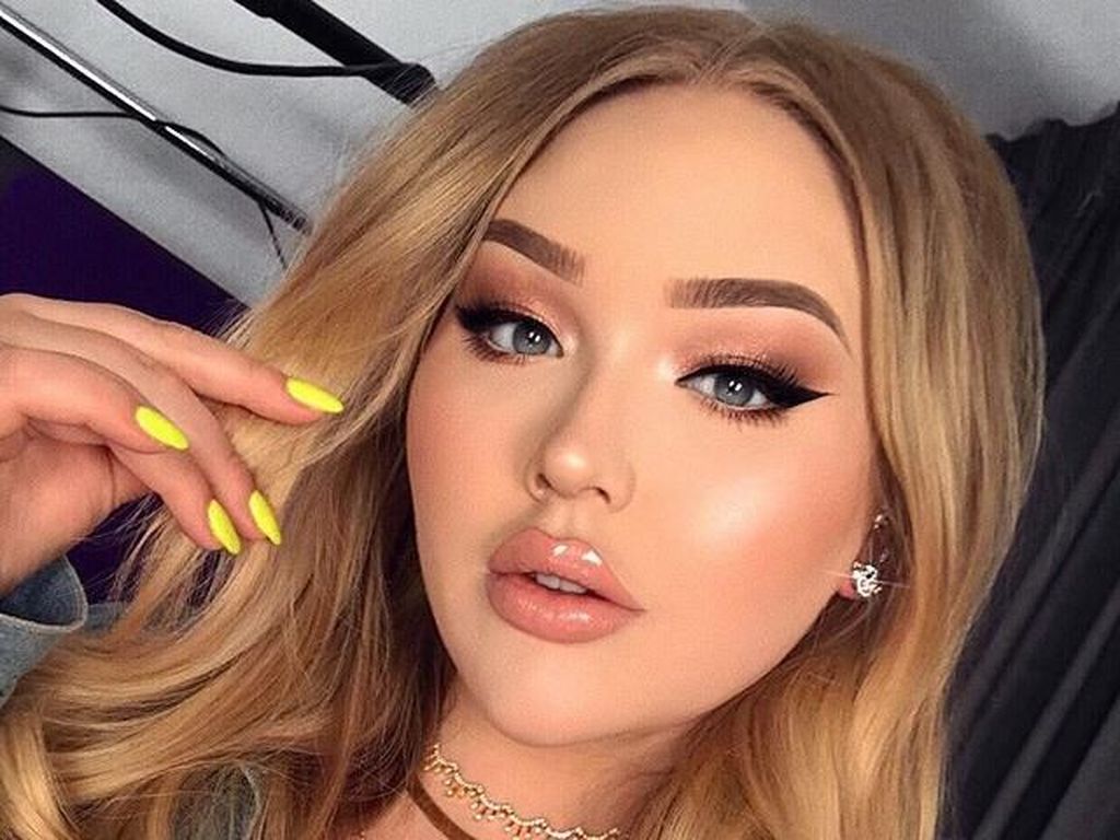 Beauty Vlogger Nikkie yang Dikenal Wanita Tulen Ternyata Transgender Beauty Vlogger Nikkie yang Dikenal Wanita Tulen Ternyata Transgender