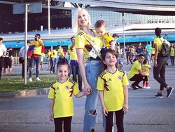 Striker Kolombia, Radamel Falcao, mendapat dukungan penuh dari keluarga. Istrinya, Lorelei Taron, membawa anak-anaknya langsung ke stadion. (Foto: dok. Instagram)