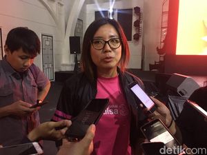 Tri Gigit Jari Karena Lisensi e-Money Ditolak BI Tri Gigit Jari Karena Lisensi e-Money Ditolak BI
