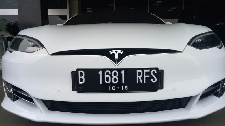 Tesla Model S milik Bamsoet (Foto: Gibran/detikcom)