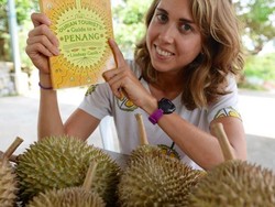 Jatuh Cinta pada Durian, Blogger Amerika Ini Bikin Buku Panduan Durian