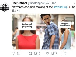 Alih-alih menggunakan talentanya, Neymar dituding lebih gemar diving untuk memenangkan timnya. (Twitter @shotongoal247)