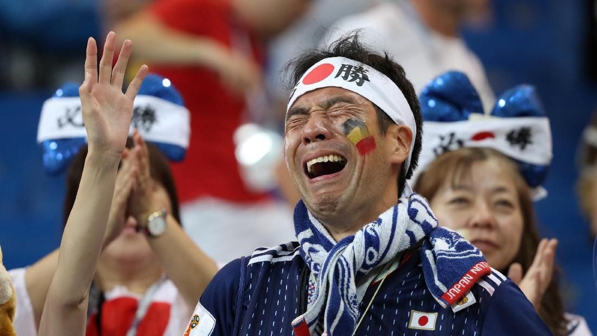 Kesedihan fans Jepang di Piala Dunia 2018. (Foto: Marko Djurica/Reuters)