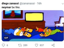 Jatuhnya Neymar juga diledek dengan gaya keluarga Simpson (Twitter @zananassi)