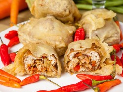 Seuhah! Ini 5 Makanan Pedas Nendang yang Bikin Ketagihan