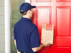 Lewat Pengantar Sandwich Wanita Ini Dapati Kekasihnya Selingkuh