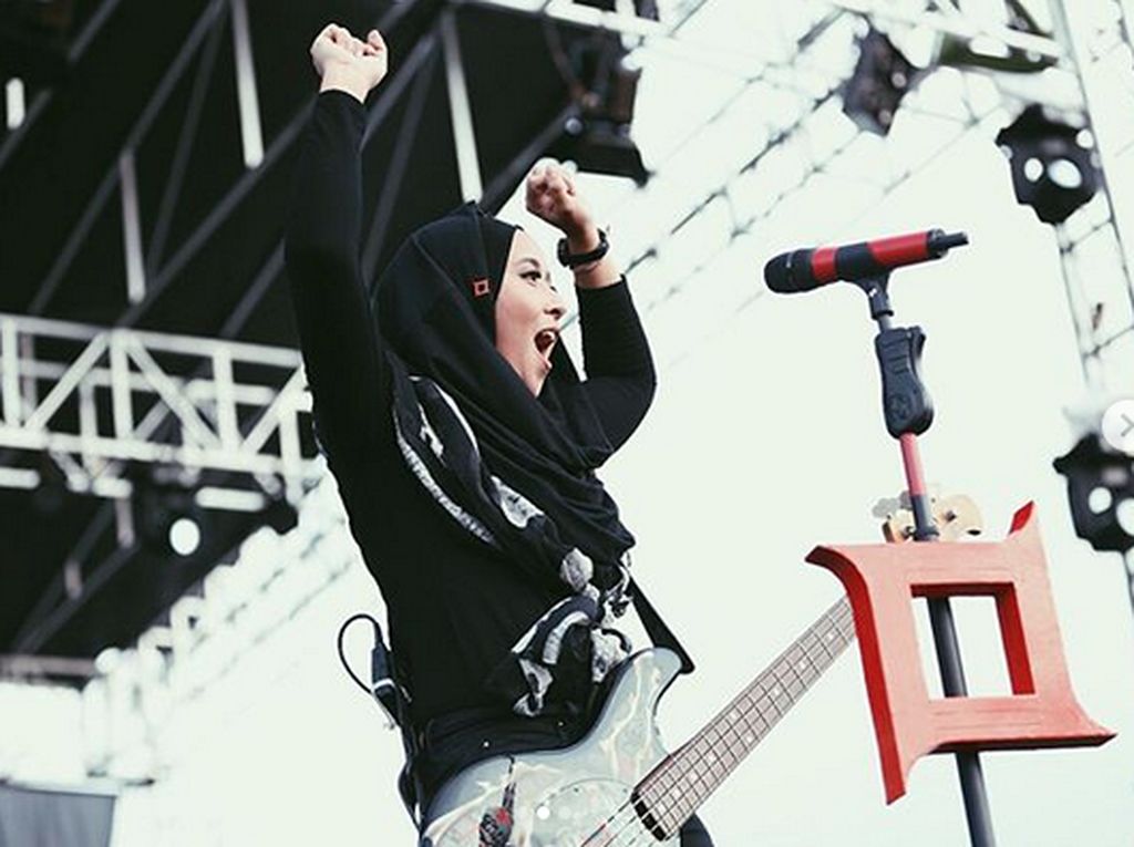 Setelah Tantri, Chua Kotak Nyusul Pakai Hijab? Setelah Tantri, Chua Kotak Nyusul Pakai Hijab?