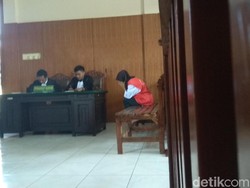 Jalani Sidang, Shinta Akui Aniaya Bayi Calista