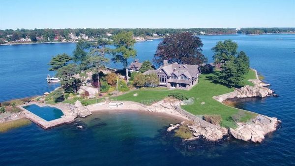 Ada Pulau Cantik Dijual Rp 100 Miliar, Berminat?