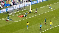 Ini menjadi gol kedua penyerang termahal dunia itu di Piala Dunia 2018. REUTERS/David Gray.