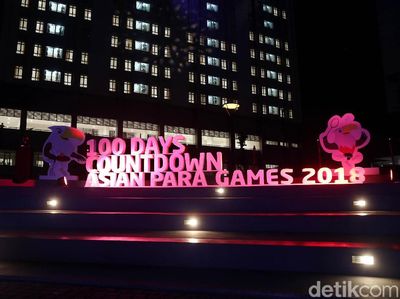 Cantiknya Wisma Atlet Kemayoran di Malam Hari