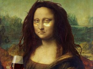 Wah, Visual Artist Ini Buat Mona Lisa hingga Patung Liberty Lagi Minum Wine