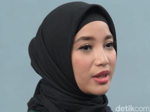 Penjarahan di Lokasi Bencana, Chacha Frederica Sedih Penjarahan di Lokasi Bencana, Chacha Frederica Sedih