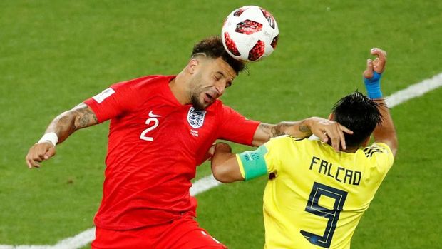 Kyle Walker membuat blunder yang membuat gawang Inggris hampir kebobolan.