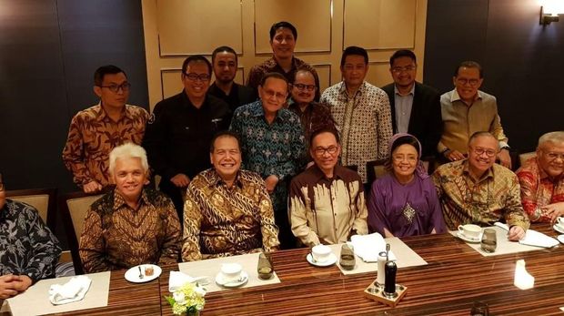 Ke Jakarta, Anwar Ibrahim Makan Malam dengan Megawati