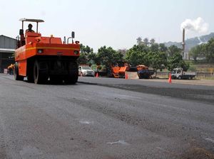 Keren, Plastik Jadi Campuran Aspal