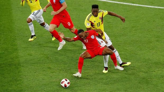 Kecepatan Raheem Sterling bisa menjadi ancaman lini pertahanan Kolombia.