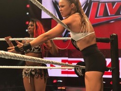 Petarung Cantik Ini Debut Streaming di Facebook Gaming