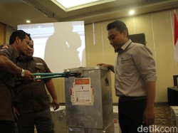Kotak Suara Pilgub Jatim di Tulungagung Dibuka Paksa