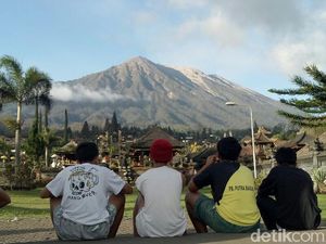 Gunung Agung Kerap Erupsi, Warga Lereng Jadi Lebih Siaga