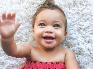 Foto Balita Bermata Indah Ini Bisa Bikin Pagi Kita Makin Cerah