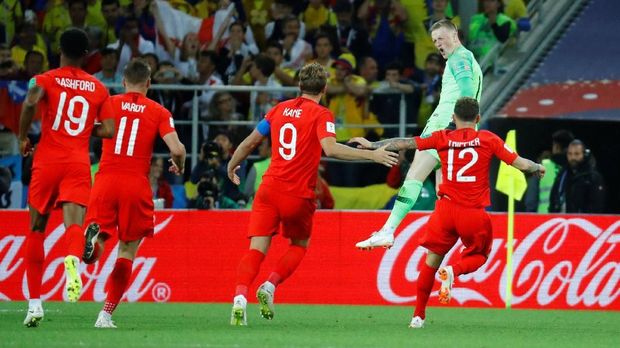 Inggris melenggang ke babak perempat final lewat drama adu penalti.