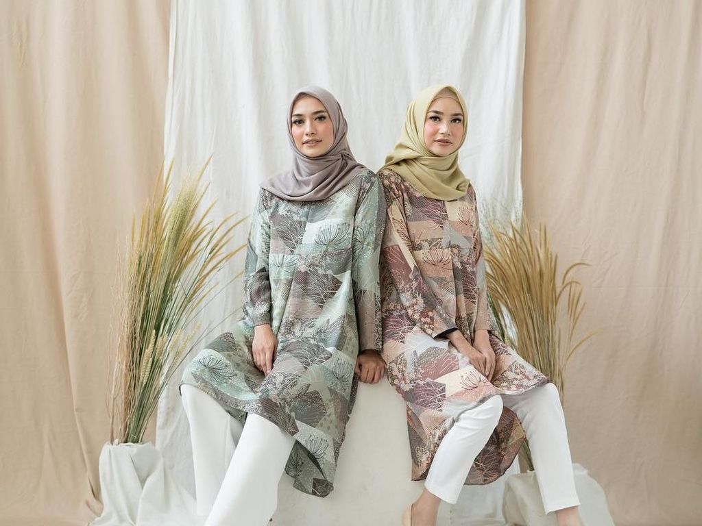7 Model Berhijab Cantik Asal Indonesia yang Lagi Naik Daun 7 Model Berhijab Cantik Asal Indonesia yang Lagi Naik Daun