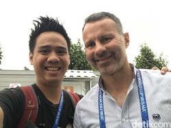 Menyapa Ryan Giggs di Spartak Stadium