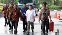 Irwandi, Gubernur Pilot yang Akhirnya Mendarat di KPK
