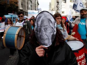 Anggaran Dipotong, Guru di Argentina Mogok Kerja