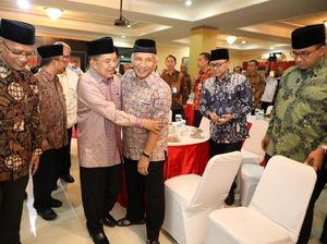 Momen Pelukan JK dan Amien Rais di Halalbihalal Muhammadiyah