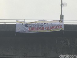 Ada Lagi Spanduk PKS-Khilafah Islamiyah, Kini di Slipi